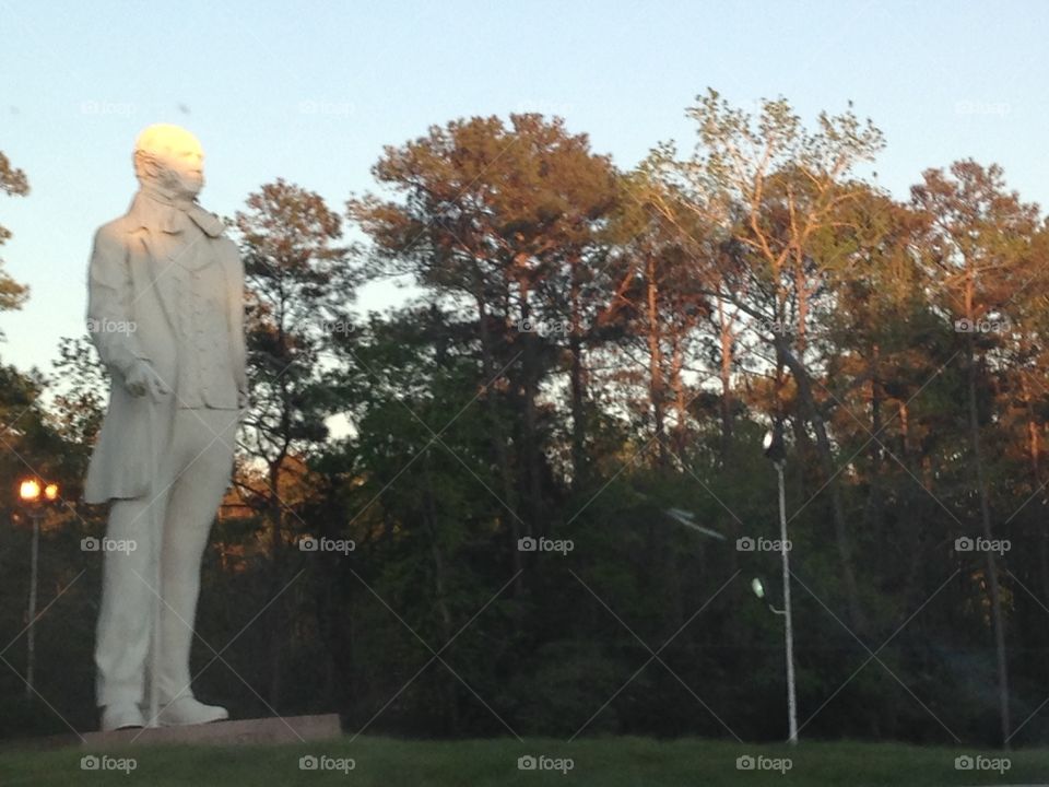 Sam Houston tribute to courage statue