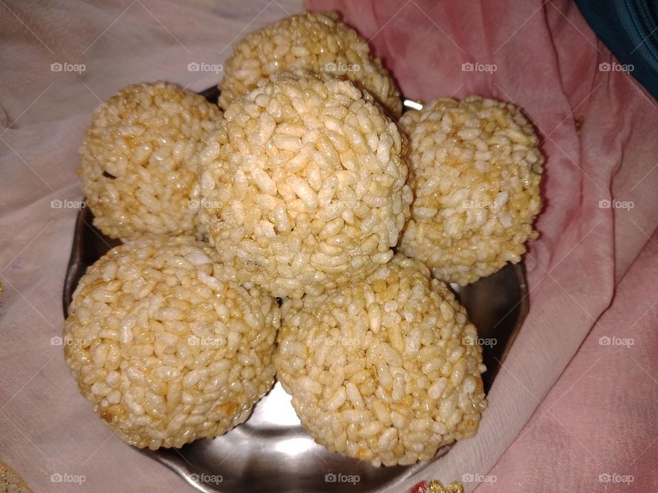 Puffed Rice Balls (Murir Moa)