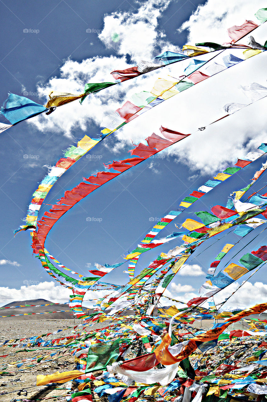 tibetan flags in Himalaya