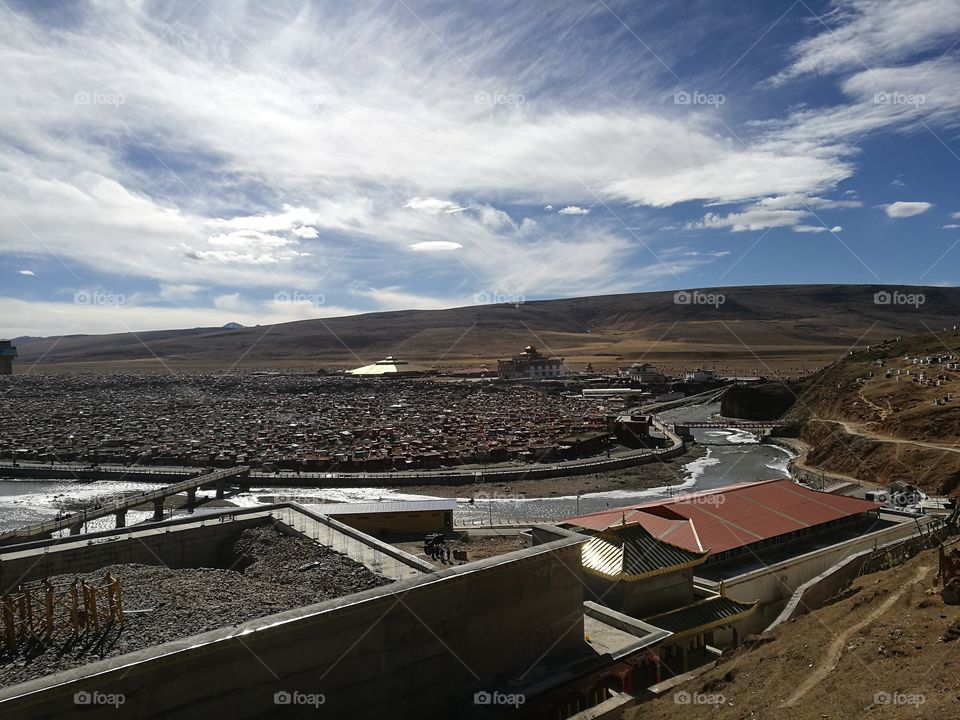 Yaqing Tibetan Buddhist Monastery for Nuns

Buddhism School and Monastery in Ganzi, Sichuan Province, China