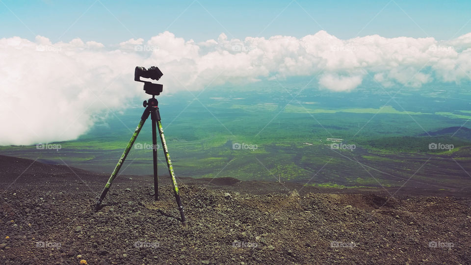 Half way to the top of MT, this is suh a great view and moment that three layer of nature moving in the frame.