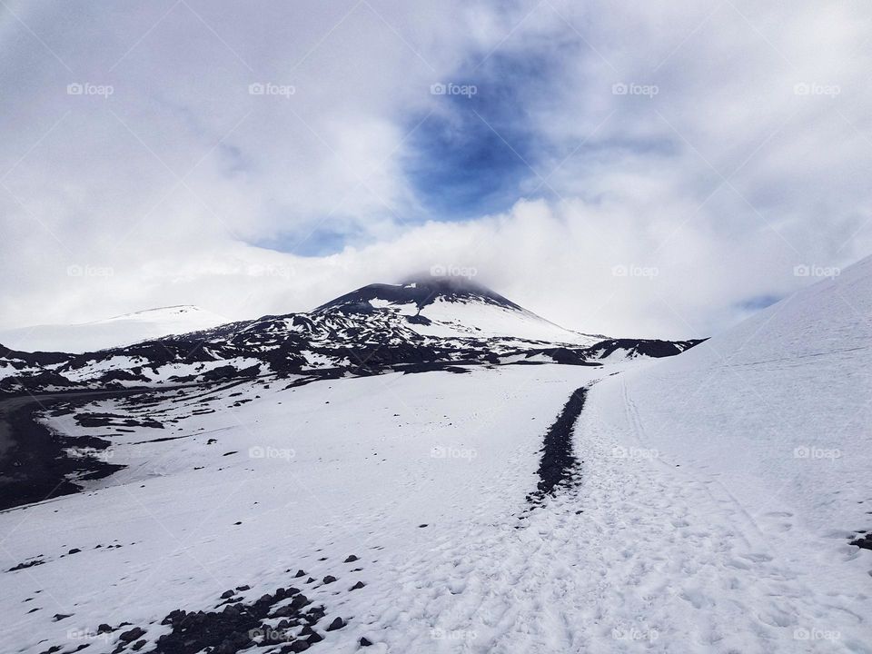 Beautiful view when the mountain and cloud meet.