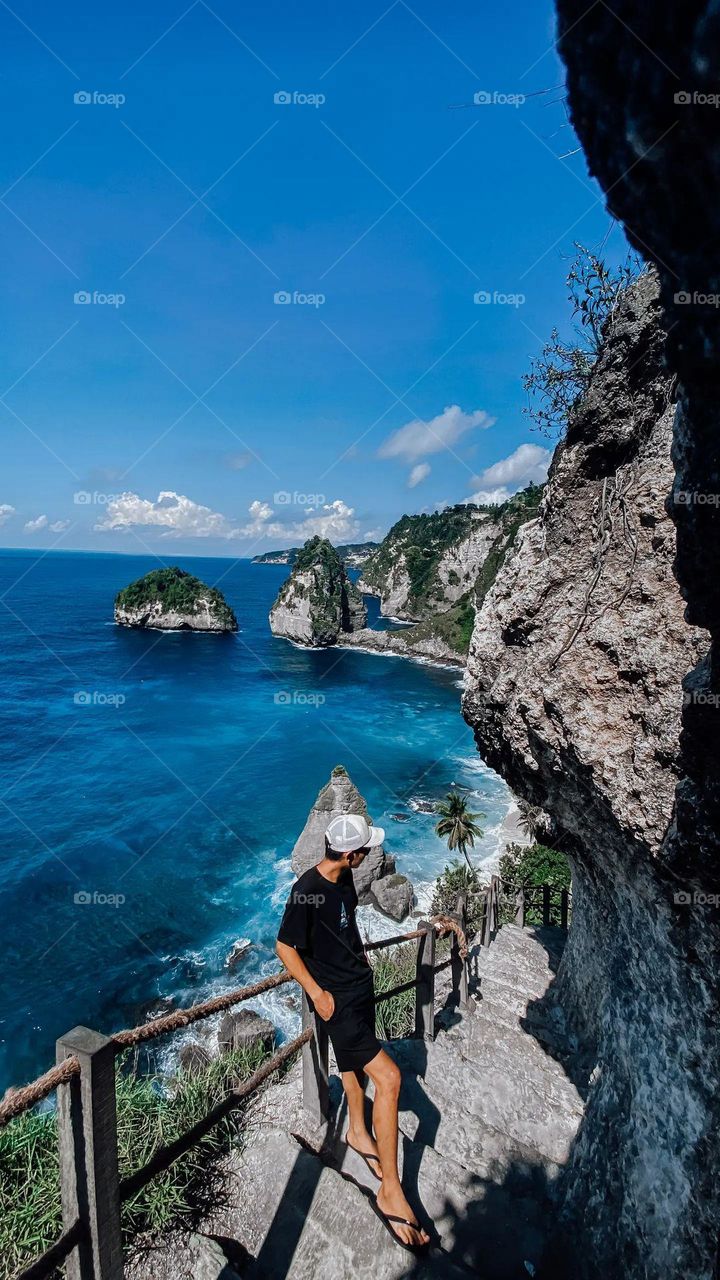 The beautiful blue sea view is the characteristic of Diamond Beach which is located in Nusa Penida, Bali.  Indonesia