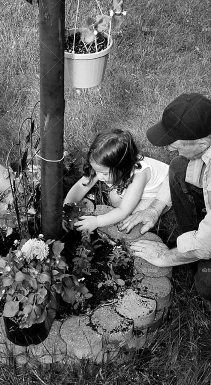 Family gardening 