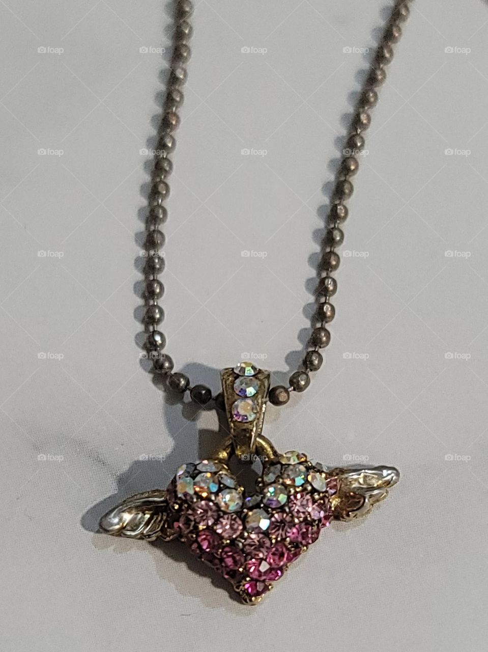 Rhinestone pendantnecklace in Barbie colors