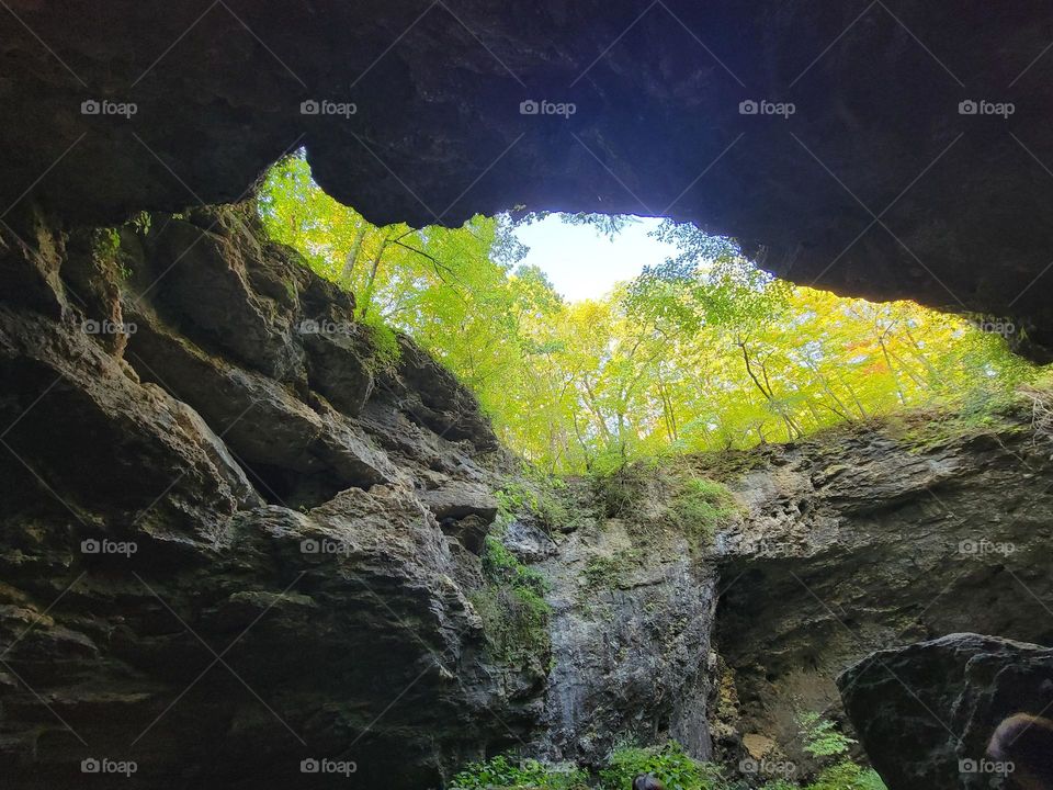 Maquoketa caves