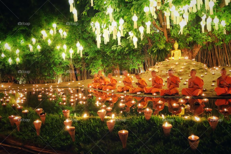 Loy kratong festival