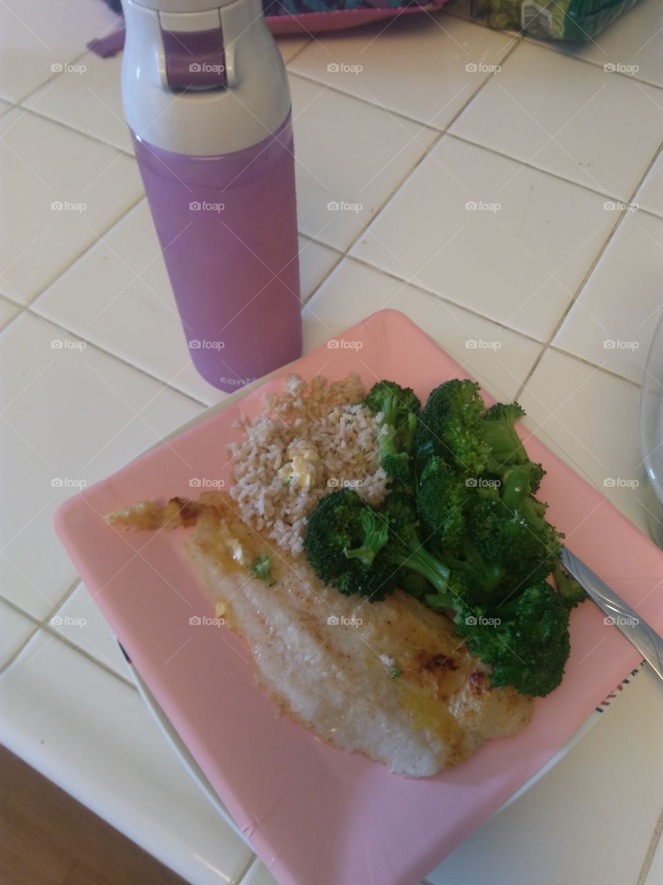 fish with broccoli and brown rice