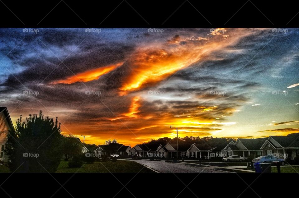 The clouds bring color to this morning's show.