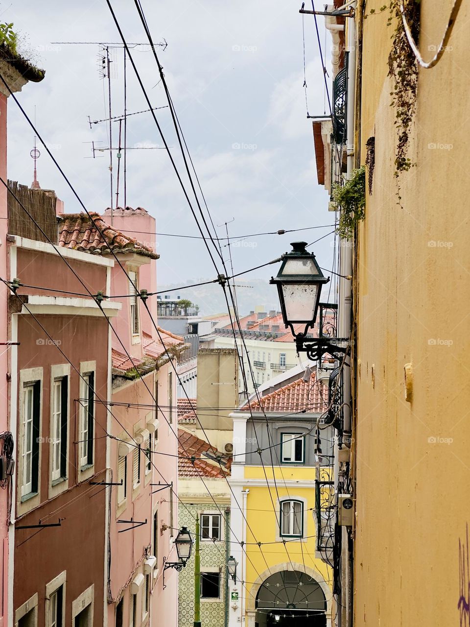 Colorful and joyful Lisbon💛
