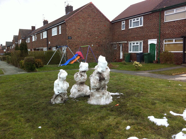 Snow kids