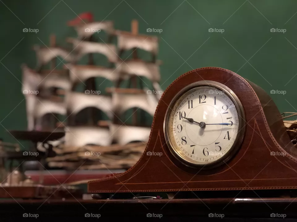 Clock & sailing