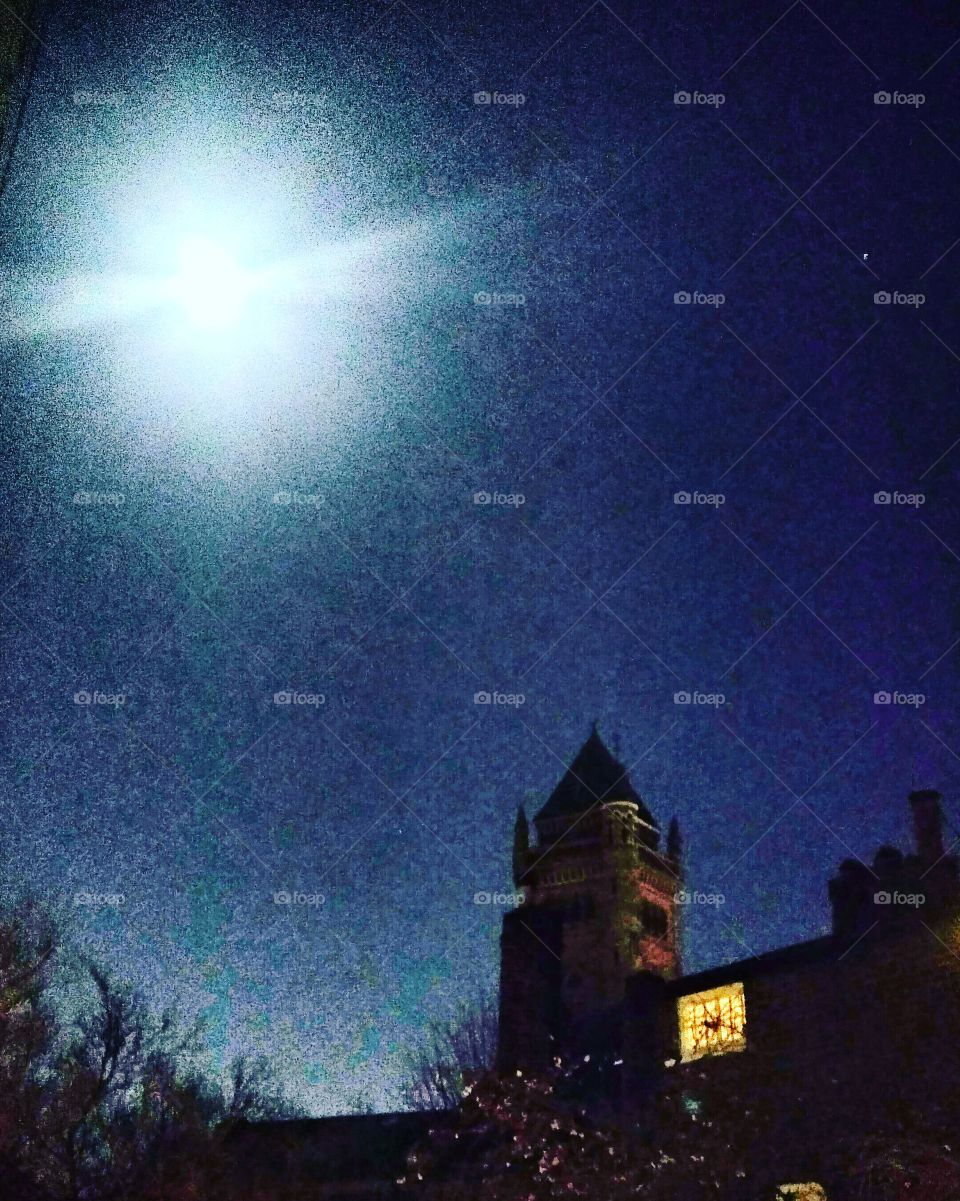 Full Moon over London Jan 31st 2018