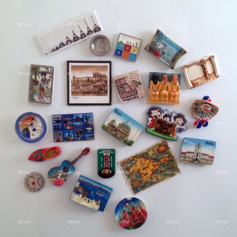 white travel magnets by omiata