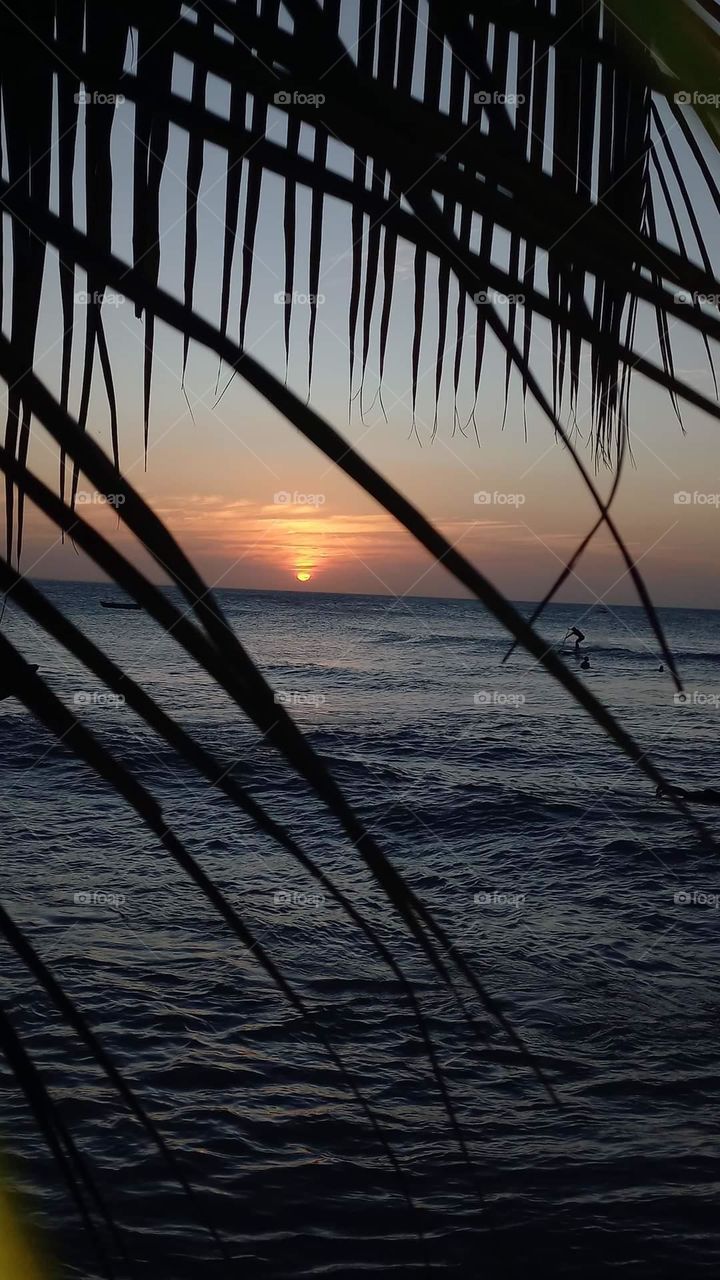 sunset to be applauded