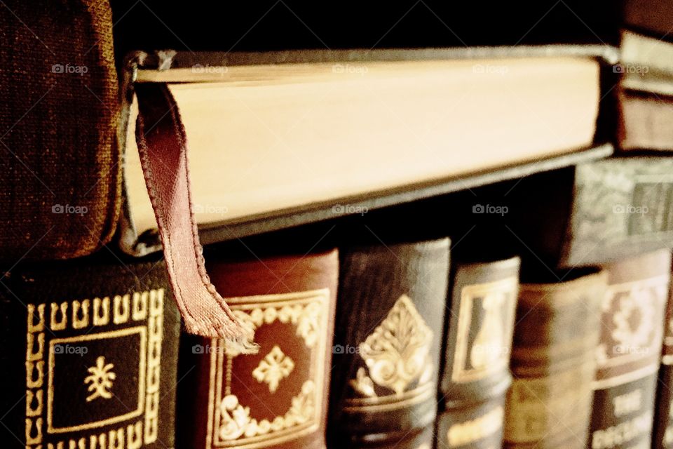 Ribbon bookmark, with old books