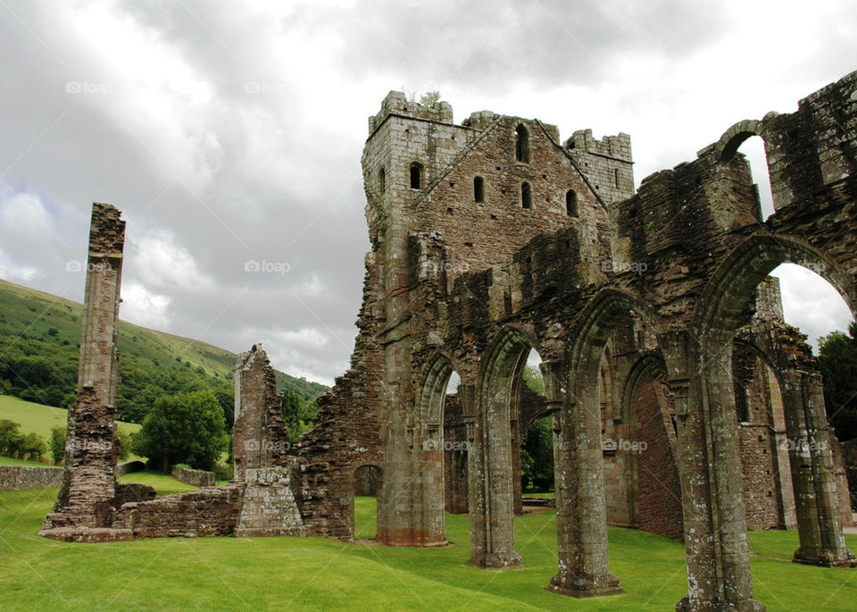 Llanthony Priory