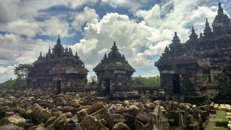 PLAOSAN HINDU BUDHA TEMPLE, YOGYAKARTA KLATEN INDONESIA