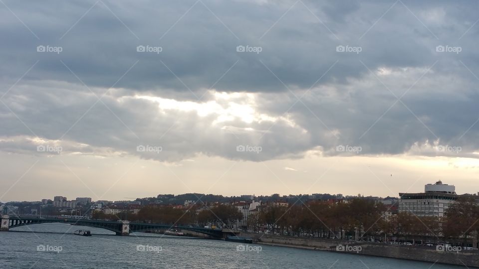 city peyzaj, Clouds and sun lights
