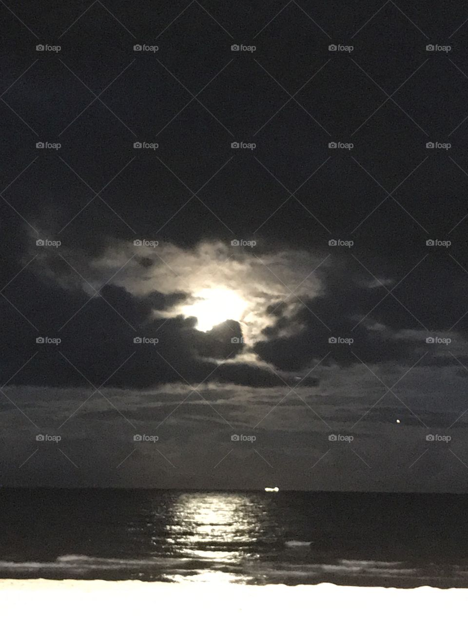 Moon, moon light, ocean, sea