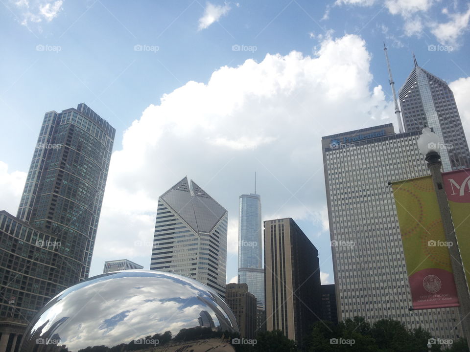 millennium park. Chicago skyline from millennium park