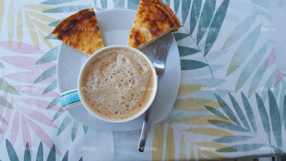 Kaffee mit Belgischen Reisfladen