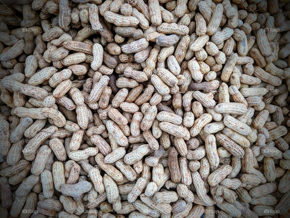 The texture of boiled peanuts...