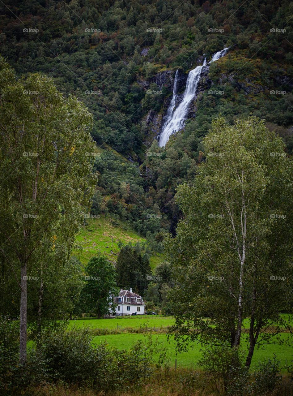 House Under the Waterfall - a cozy house in the quiet of the Norwegian fjords