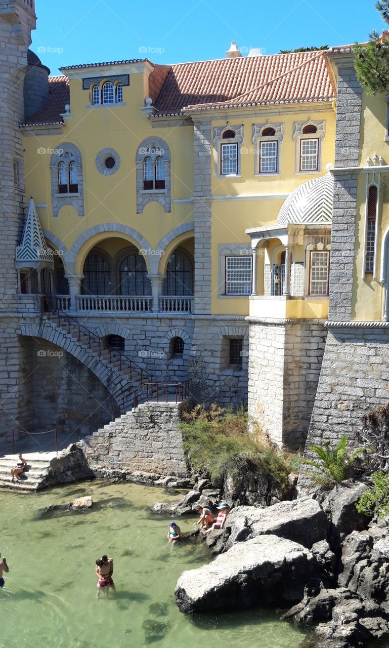bath in Cascais