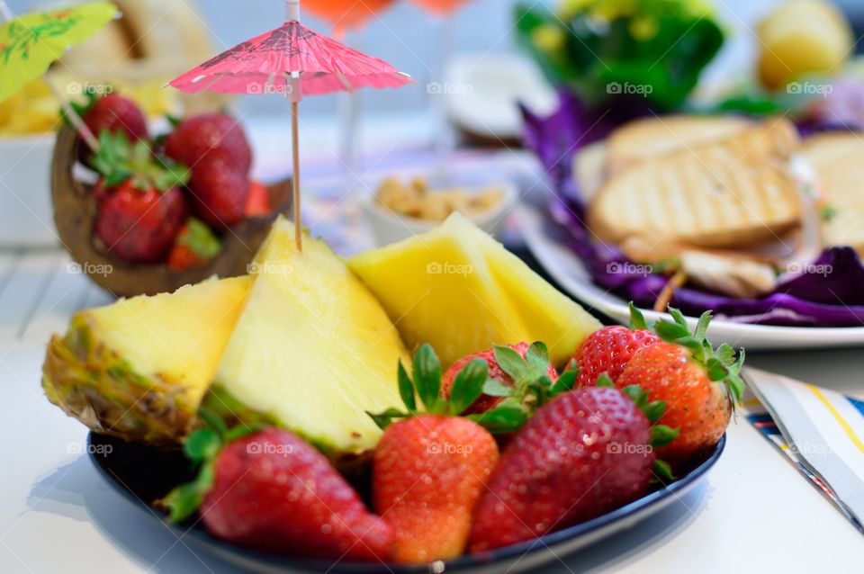 summer aperitif with fruit