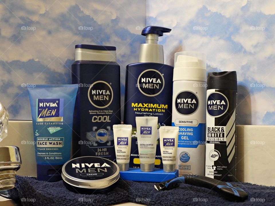 Take a moment to check your bathroom cabinet. Do you have all your essentials for some simple self-care? Nivea Men is ‘world’s first’ skin care products that suites all my needs