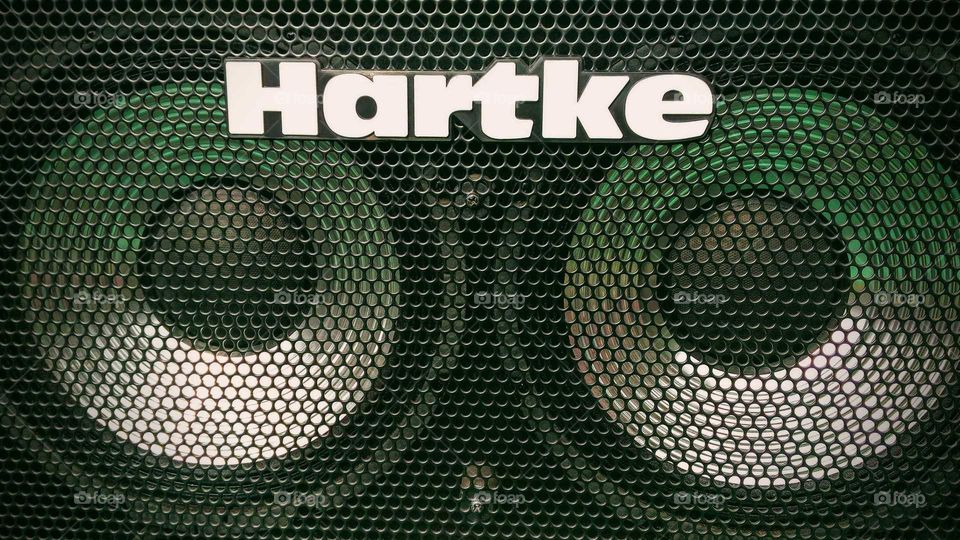 Hartke Speakers monitor
