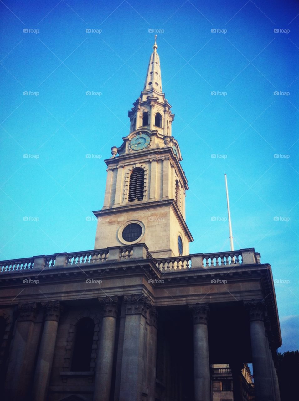 ❇️St Martin-in-the-Fields❇️ http://jkvdtsar.tumblr.com/ (https://www.instagram.com/p/BC5lA2HID6E/?taken-by=jkvdtsar)
