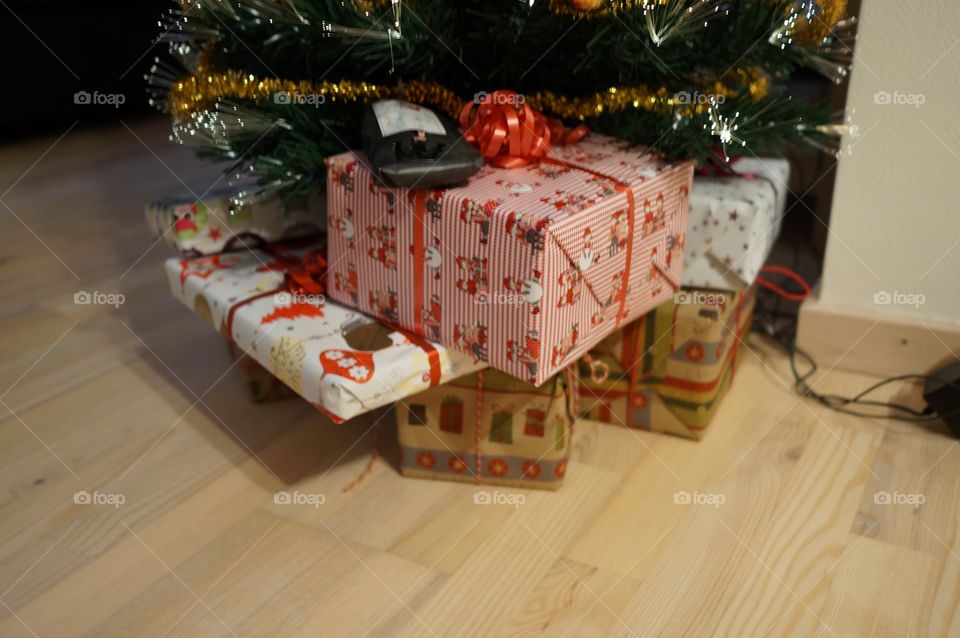 Gifts under tree 