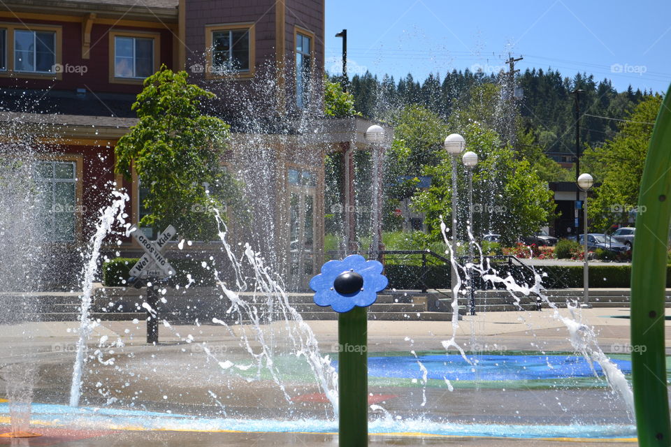 Outdoor children's water spray park