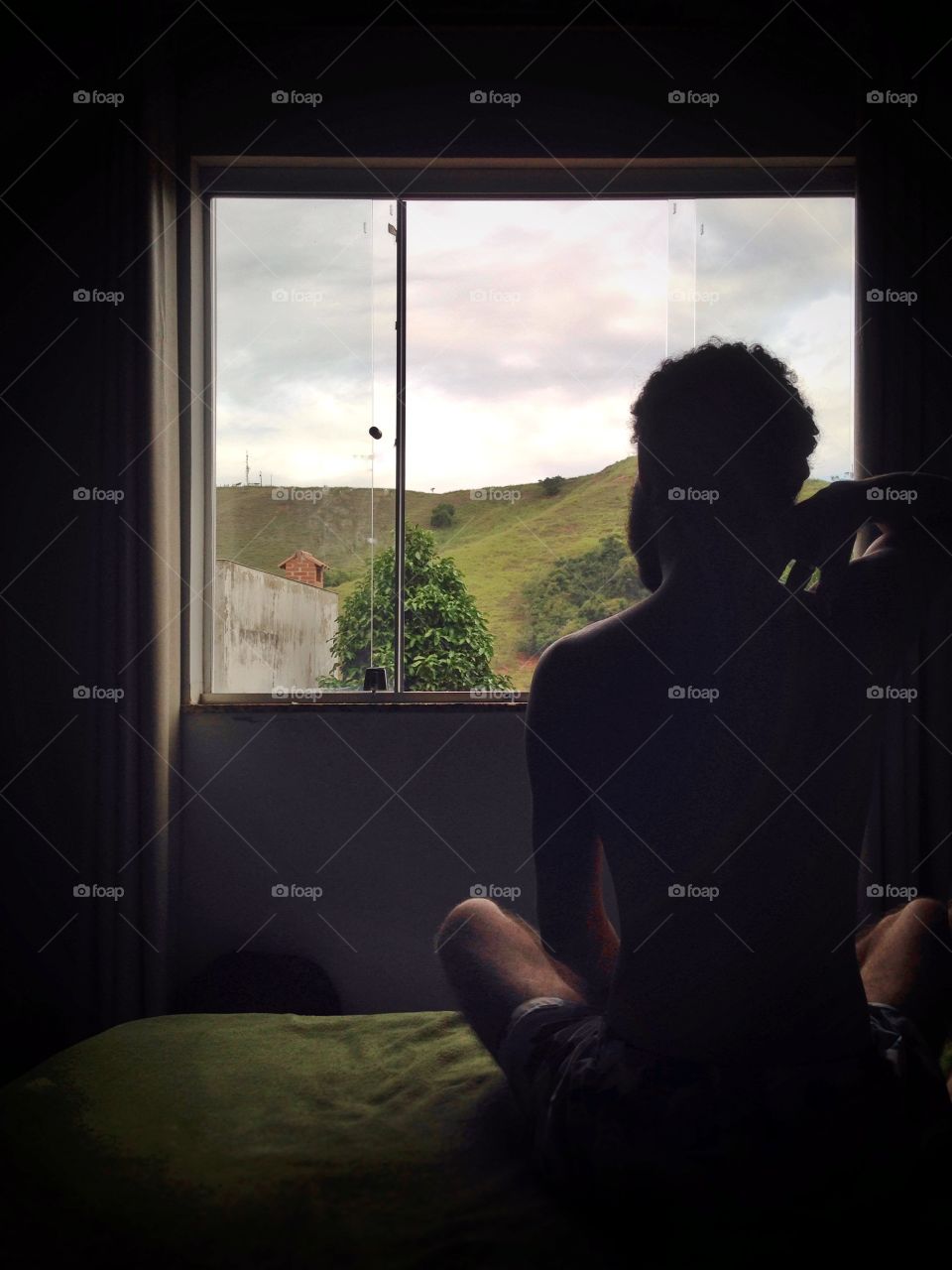 Less light, no sound, good bed and a perfect sleep