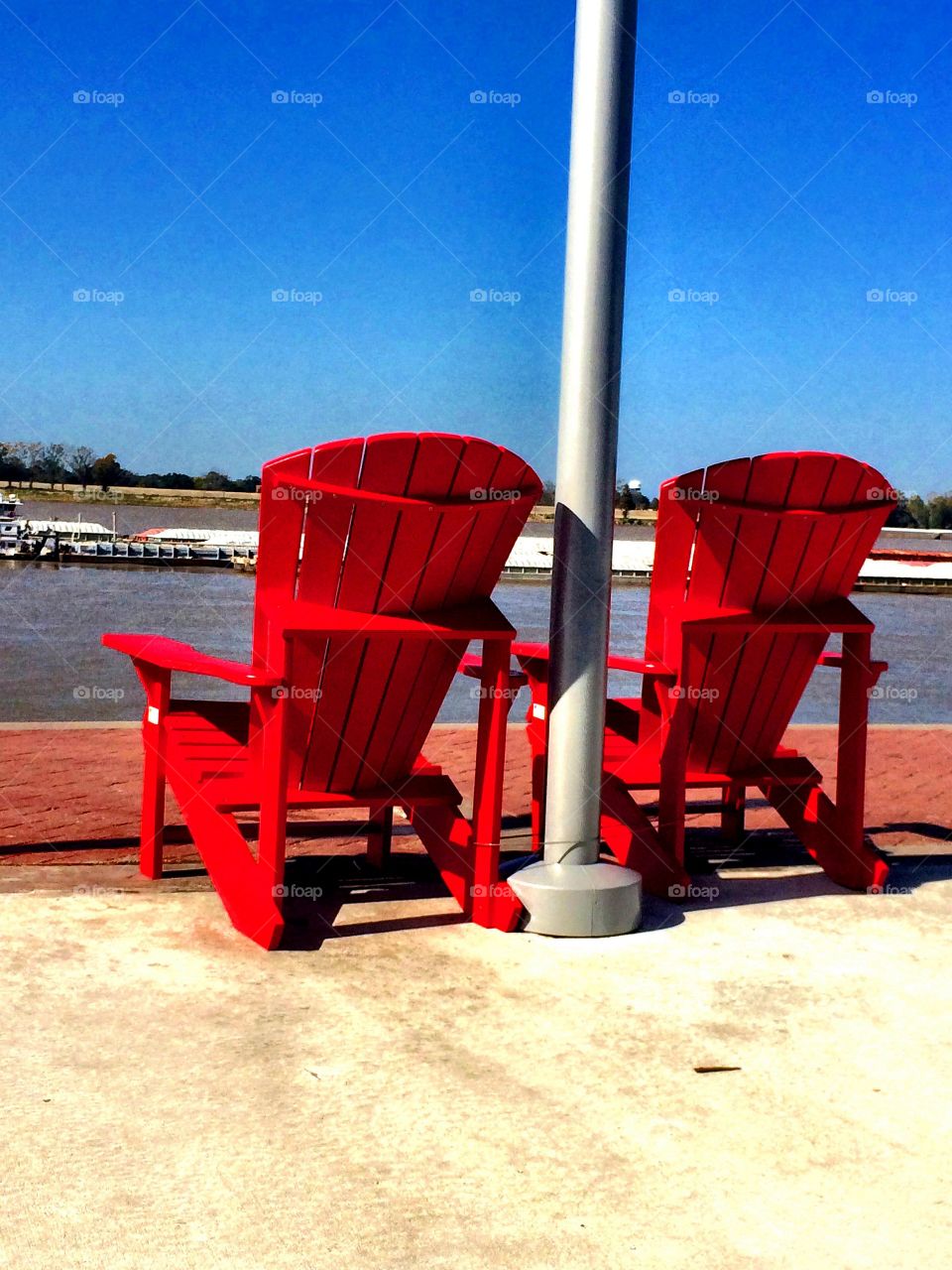 Red seats in the Mississippi 