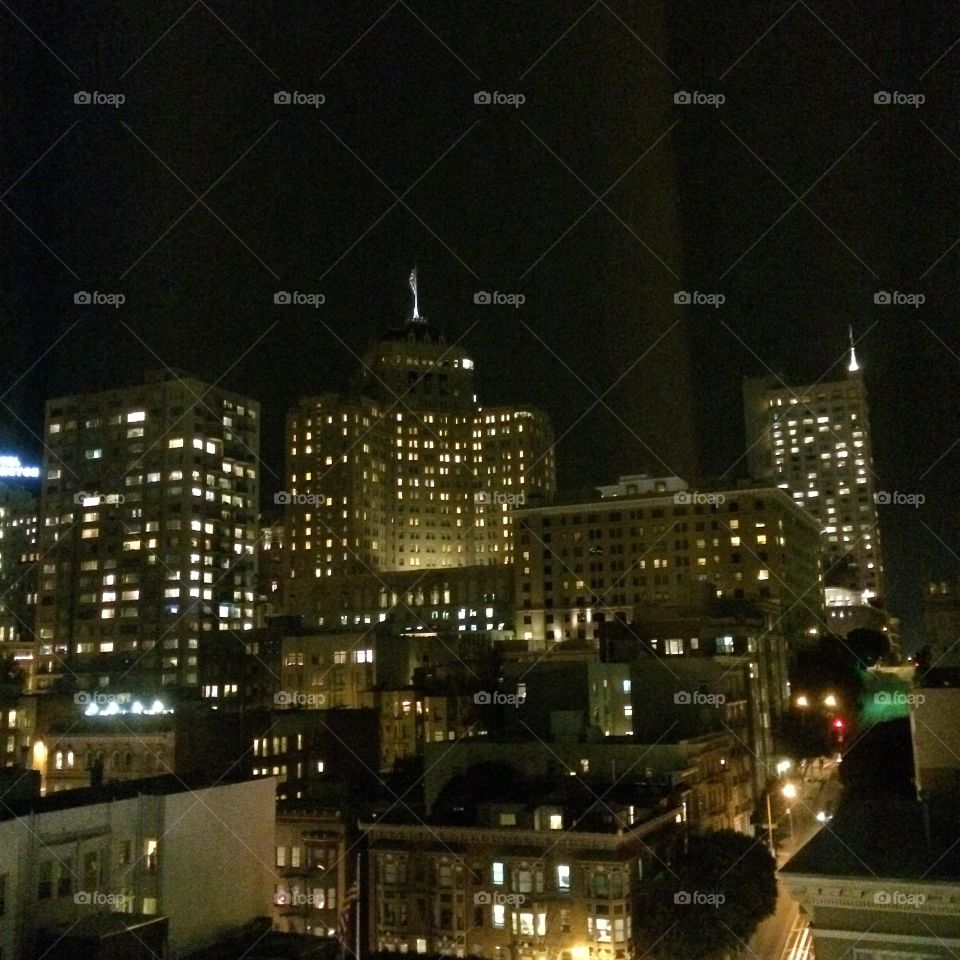 Night sky line view of San Francisco 