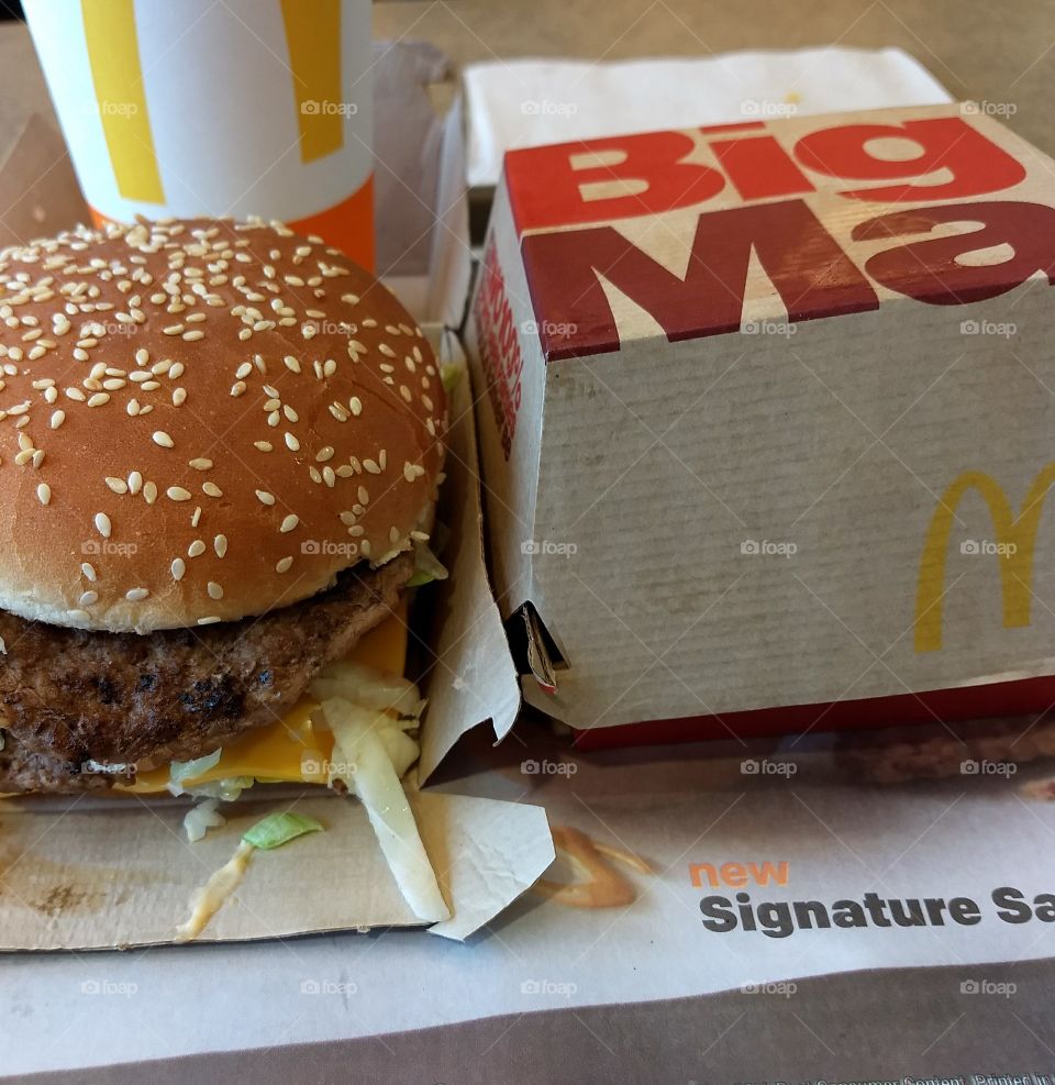 Mc Donald's Big Mac double trouble