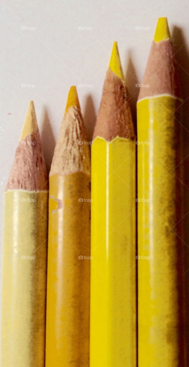 Order . Yellow colored pencils 