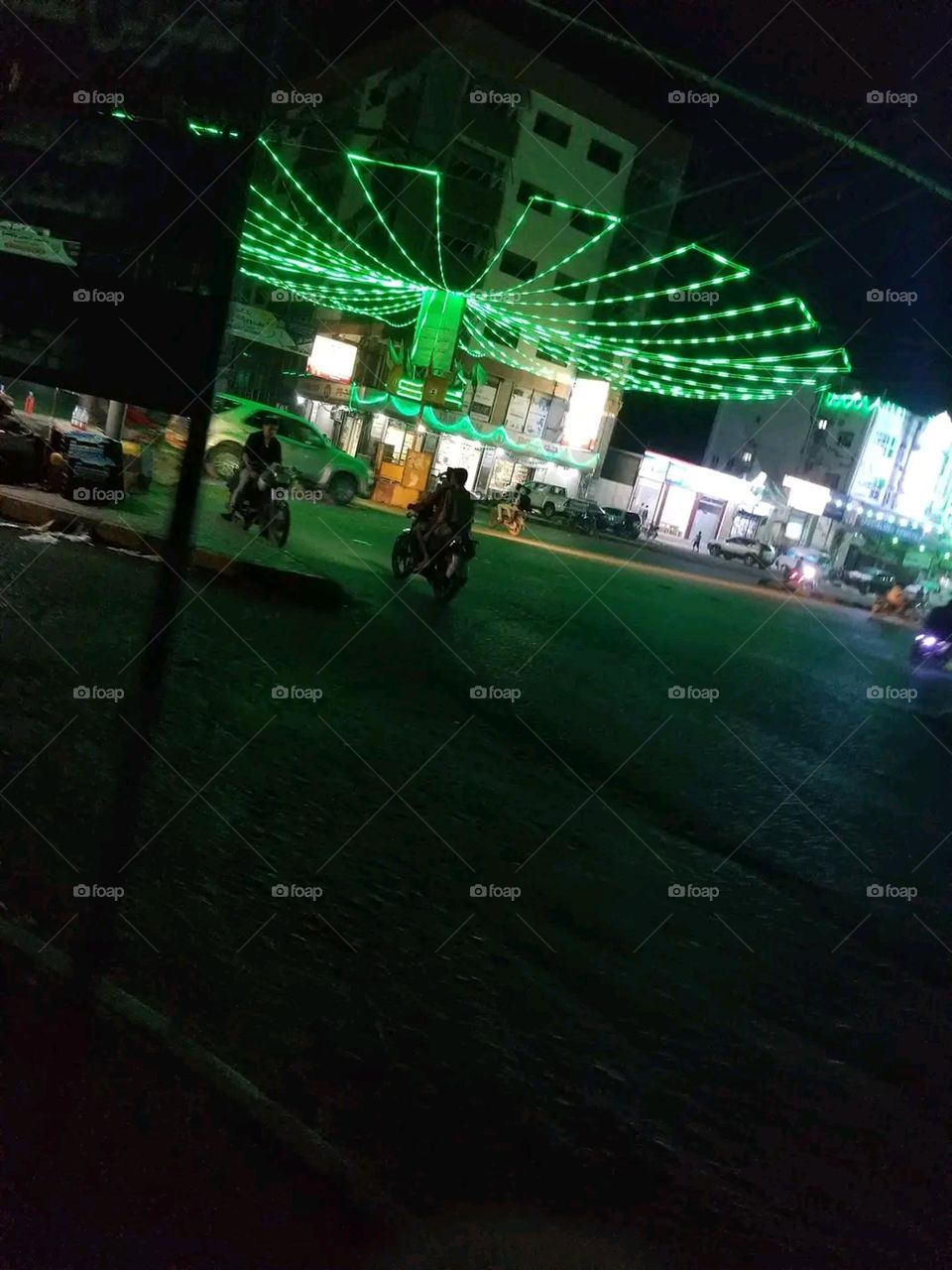 A very beautiful picture, and there is no better picture than it. There is no better picture of green herbs and colorful, red and white roses than it. Glory be to God, the natural and picturesque view, and there is no more