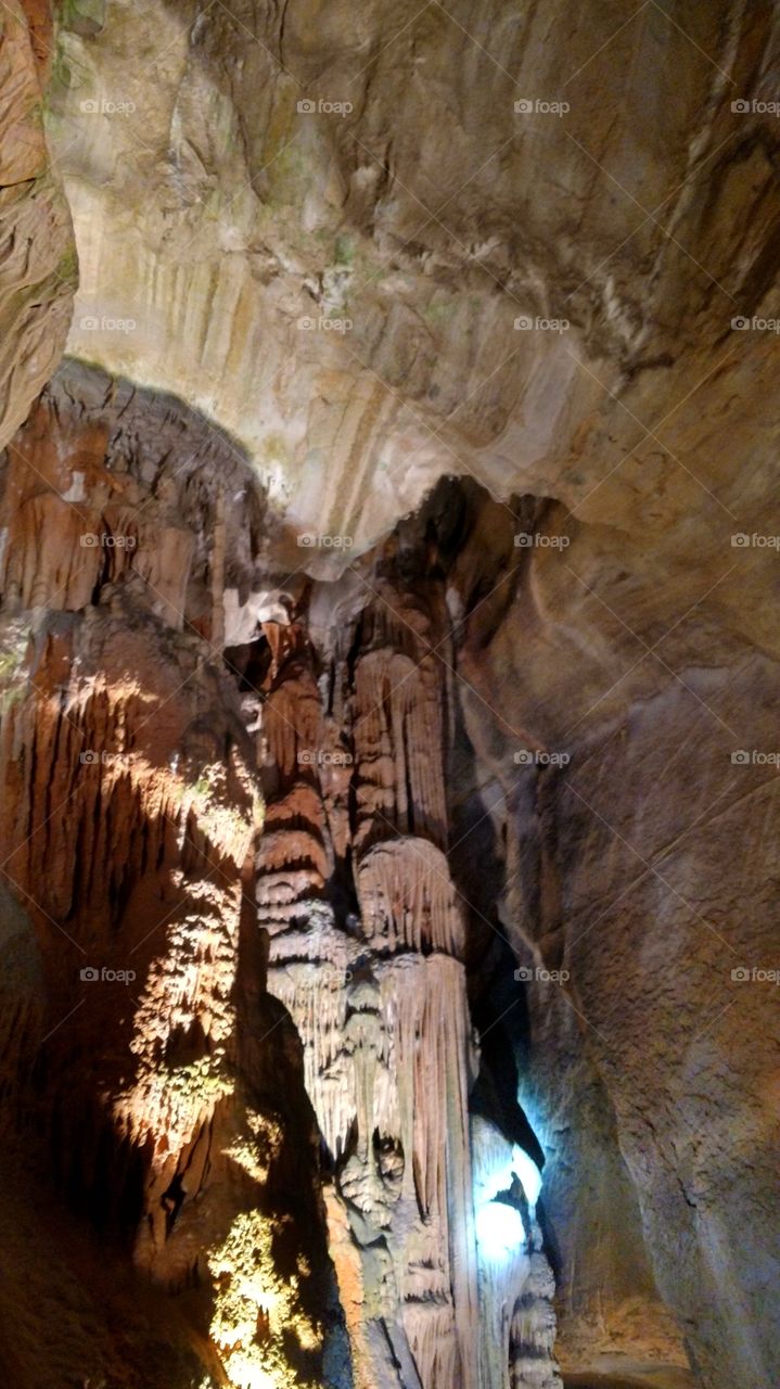 Bristol Caverns