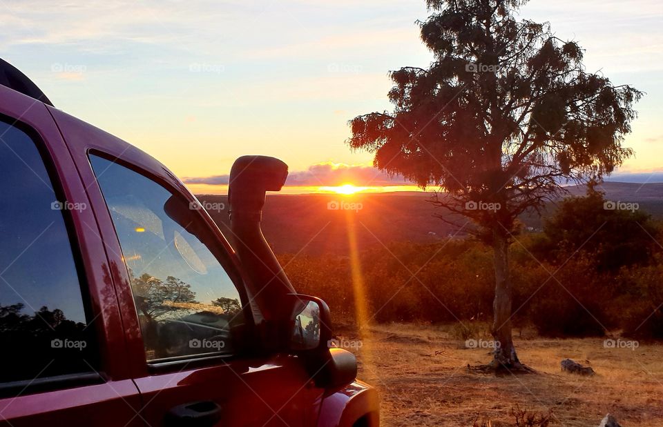 mirando el atardecer