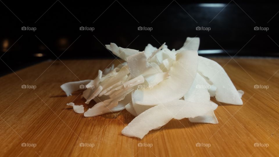 Coconut chips