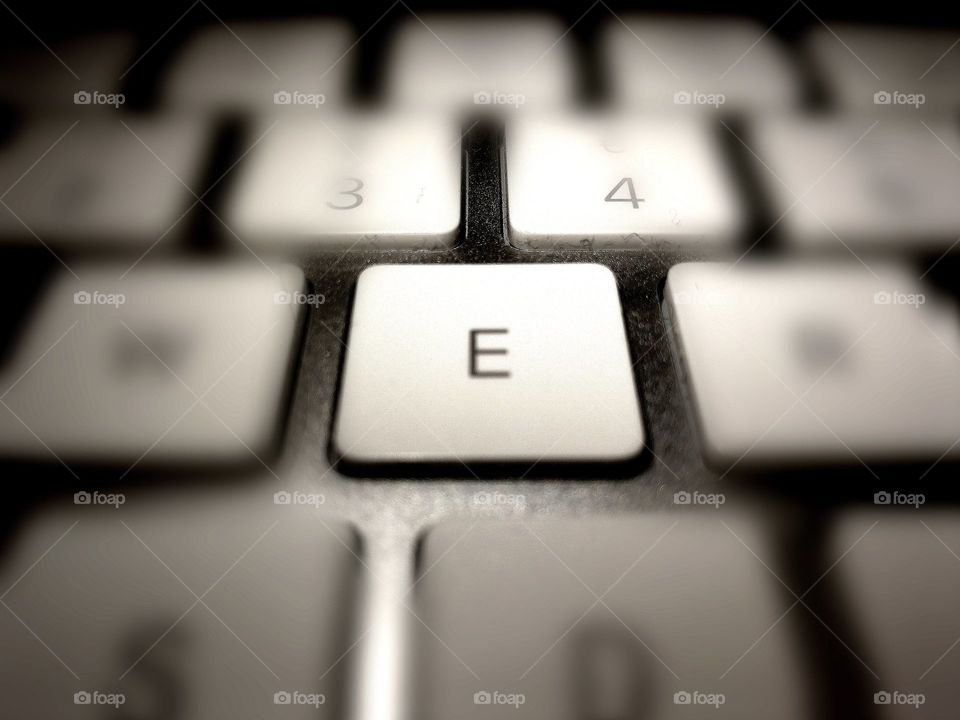 E key computer