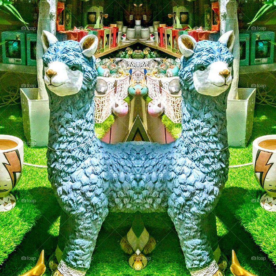 mirror image edit blue llama !