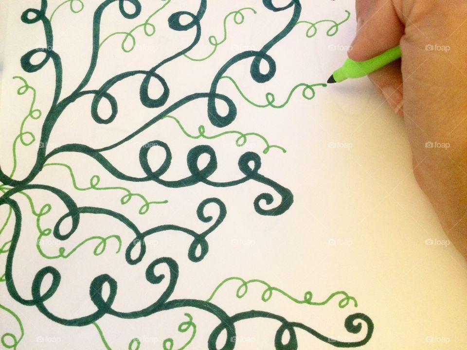 Drawing green swirls