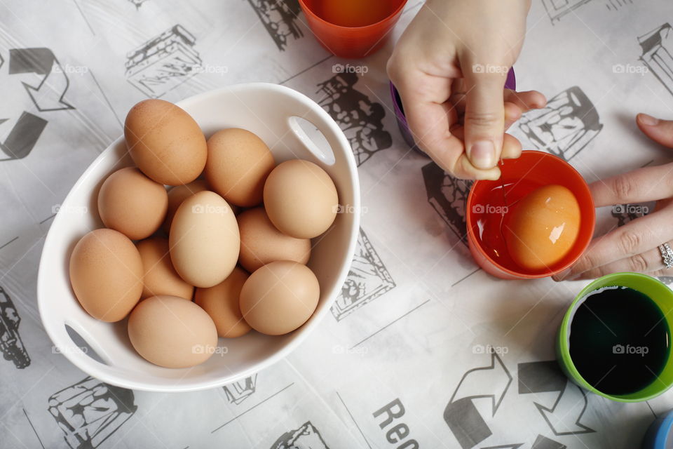 Organic brown boiled chicken eggs on bowl Coloring 