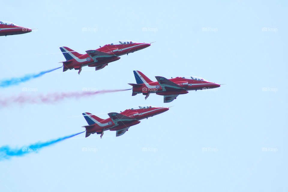 sky red three planes by dannytwotaps