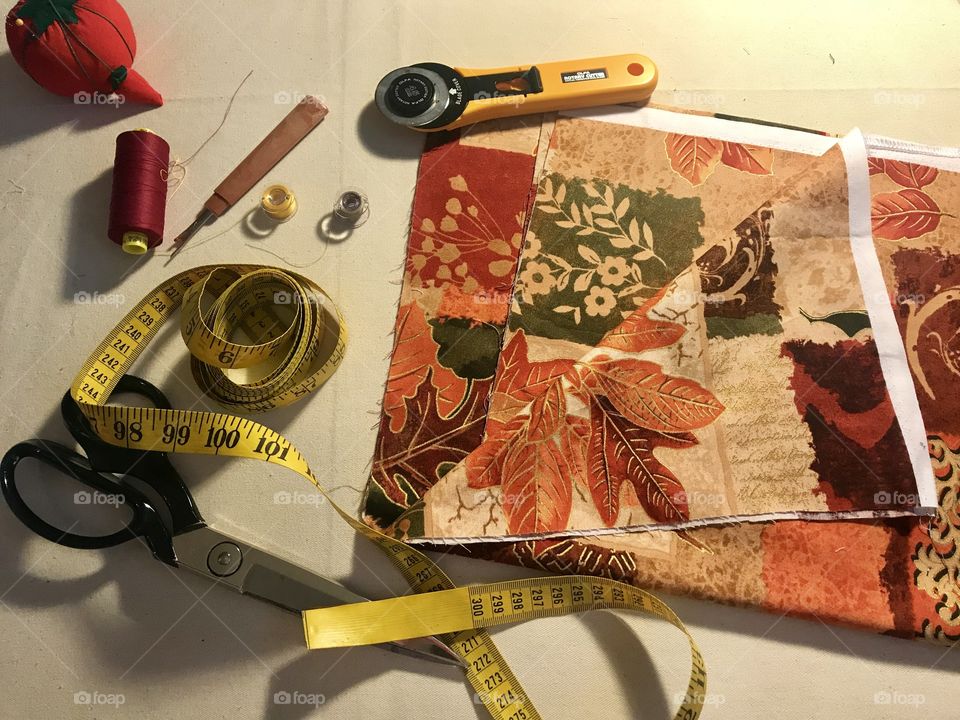 Sewing autumn pillow case 